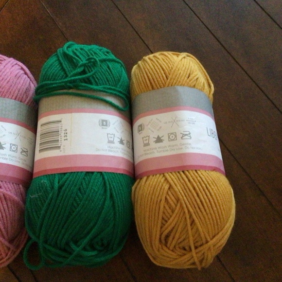 Yarn (Rose, Emerald and Honey) - Picture 1 of 2